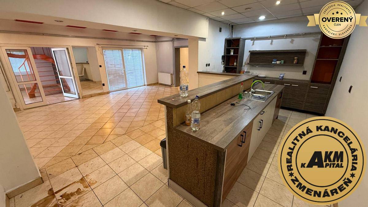 Sale Building, Building, Píla, Lučenec, Slovakia