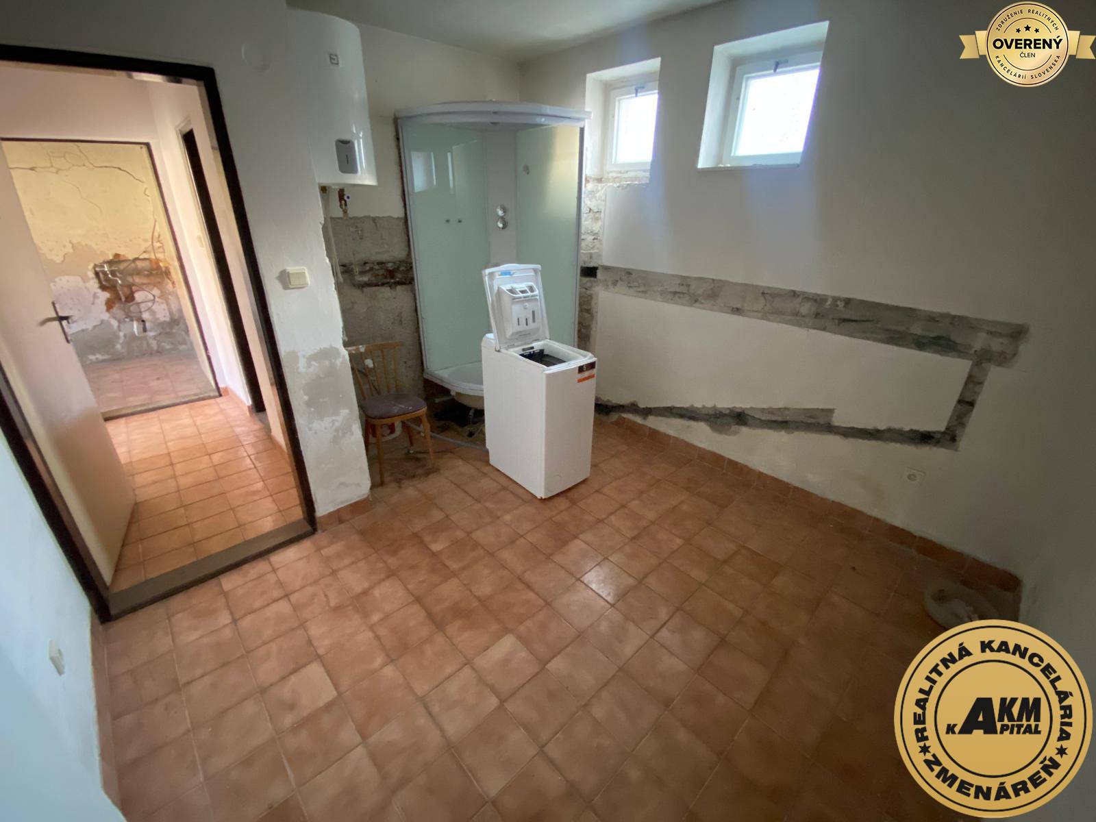 Sale Storehouses and Workshops, Storehouses and Workshops, Slovenského