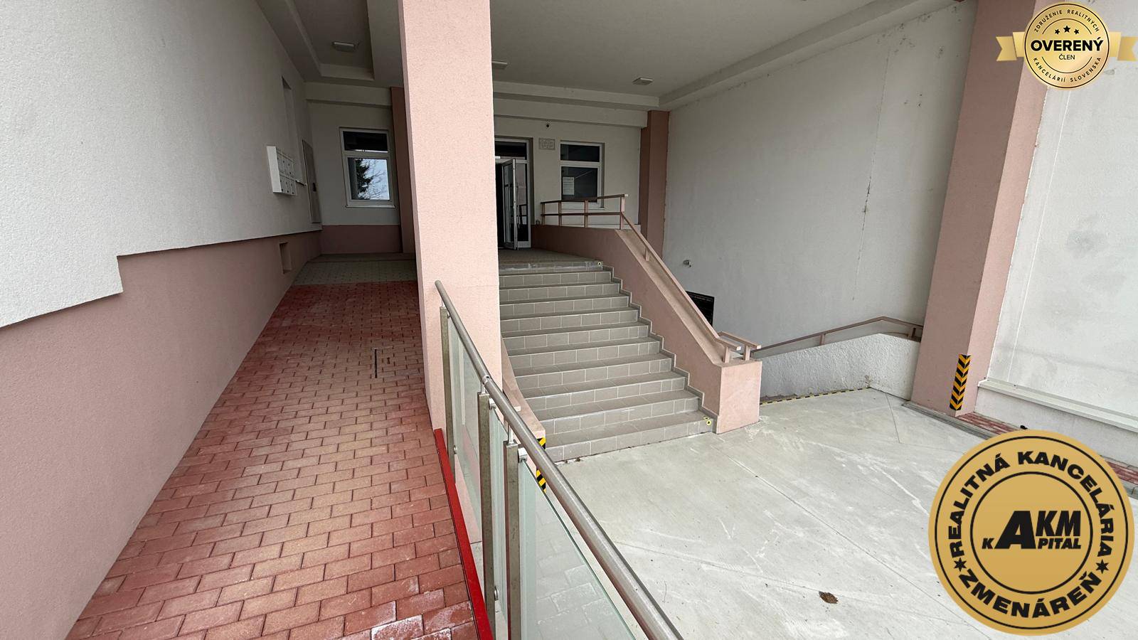 Sale Commercial premises, Commercial premises, Smrekova, Zvolen, Slova