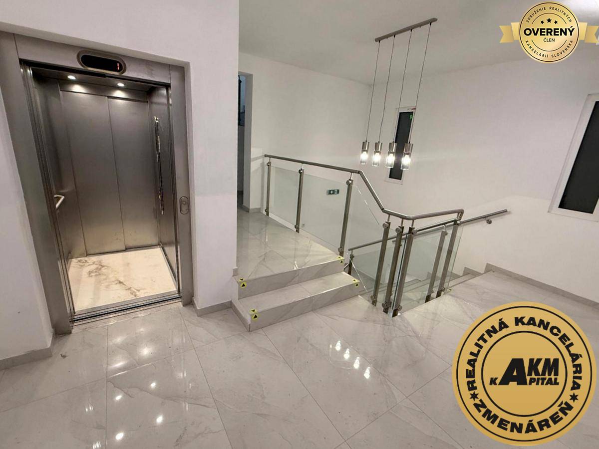 Sale Two bedroom apartment, Two bedroom apartment, Smreková, Zvolen, S