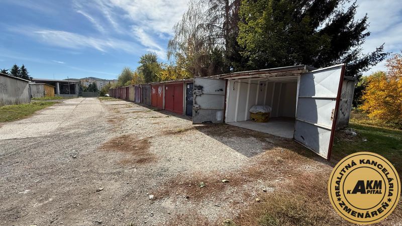 Sale Garage, Garage, Kuzmányho nábrežie, Zvolen, Slovakia